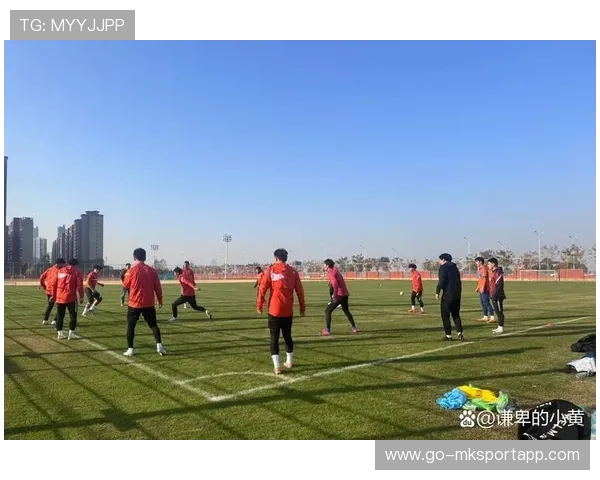 俱乐部签约多名青训毕业生 补充一线阵容深度，青训签约足球俱乐部的好处