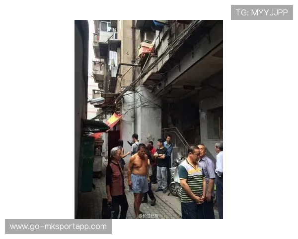 通报亮点：民警行凶致 2 死 1 伤 嫌疑人被拘，民警侦查时坠楼身亡 生前是办案尖兵